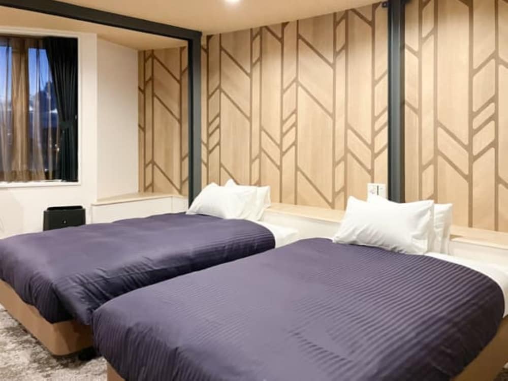 Hotel Livemax Naha Naminoue I 12/21