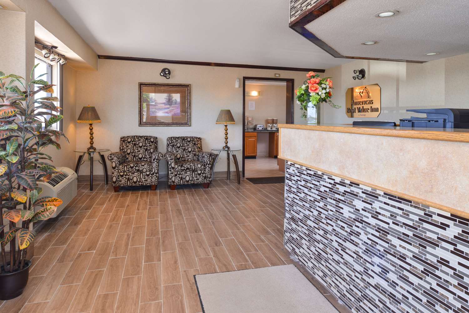 Americas Best Value Inn Pittsburgh Airport 12/36