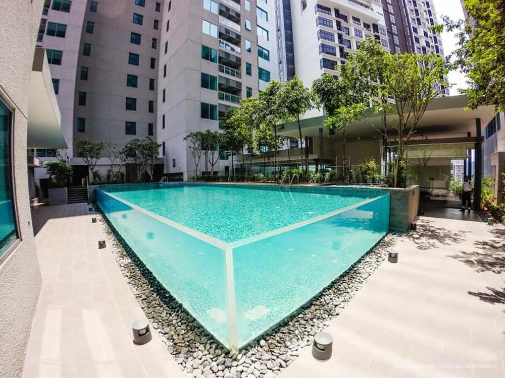 Summer Suites KLCC Apartments 50/52