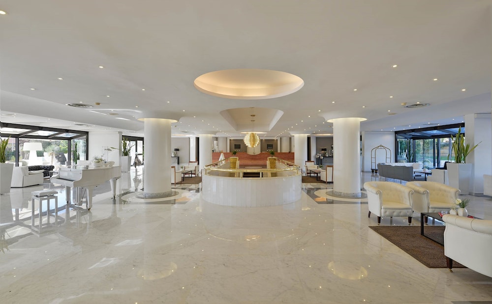 Mec Paestum Hotel 64/73