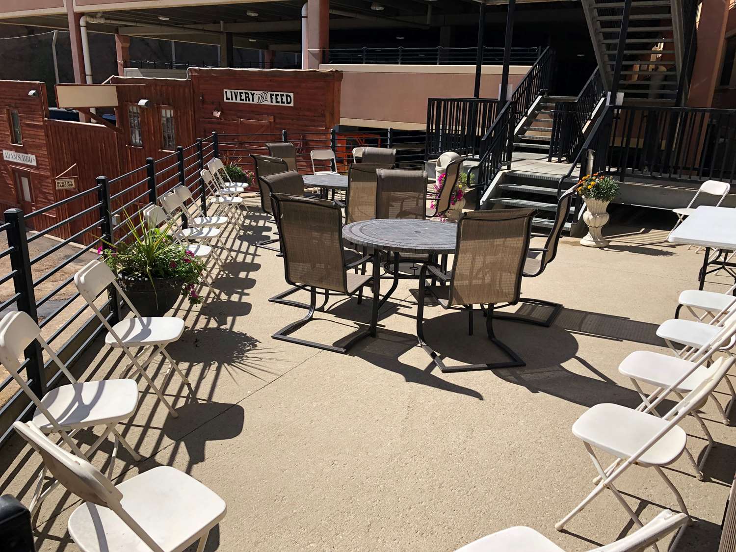 Travelodge Inn Suites Deadwood 53/73