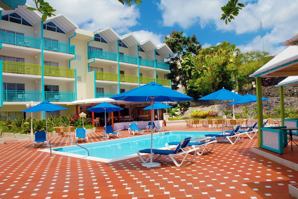 Blue Horizon Hotel 1/65