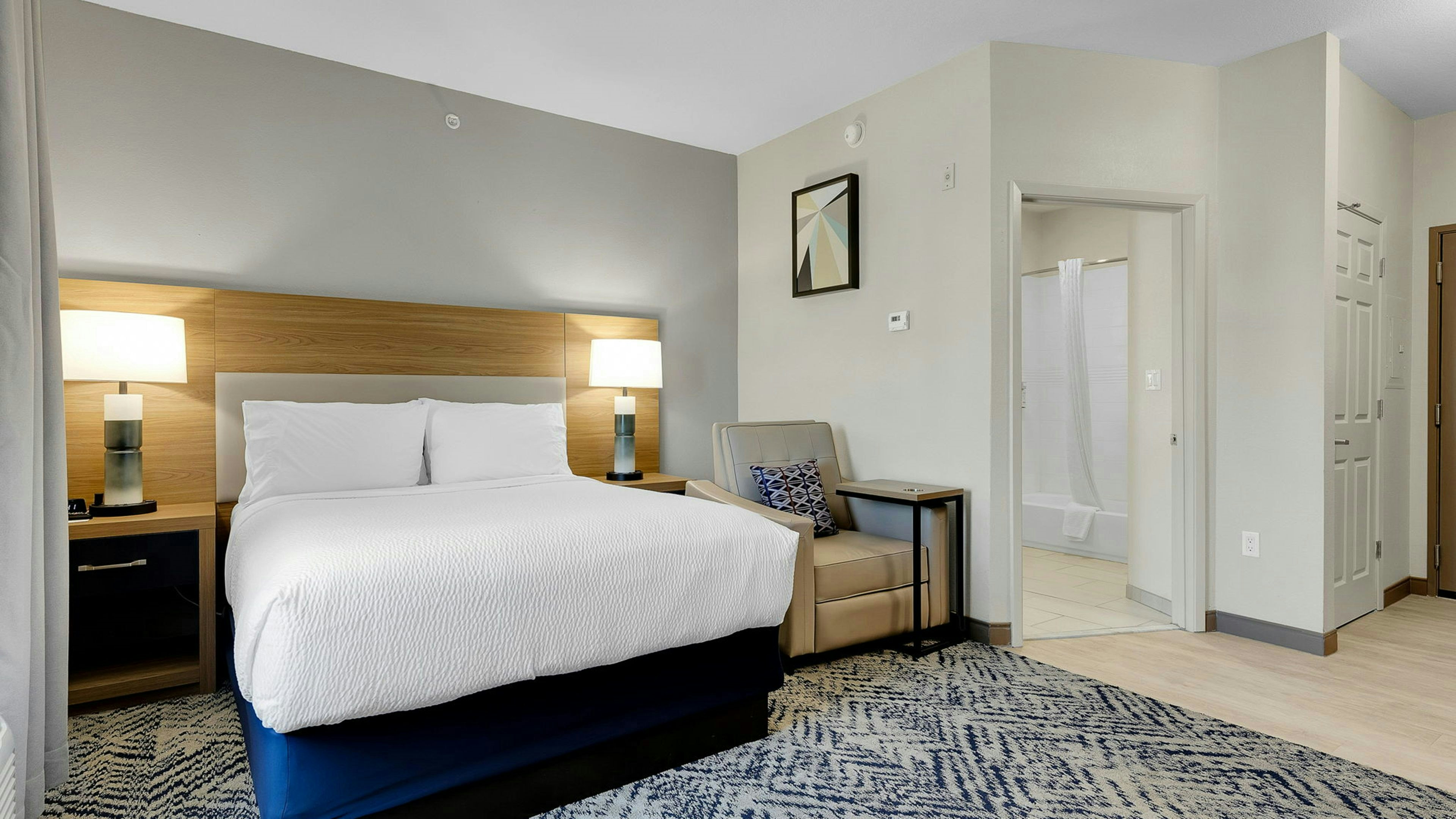 Candlewood Suites San Antonio Downtown 16/43