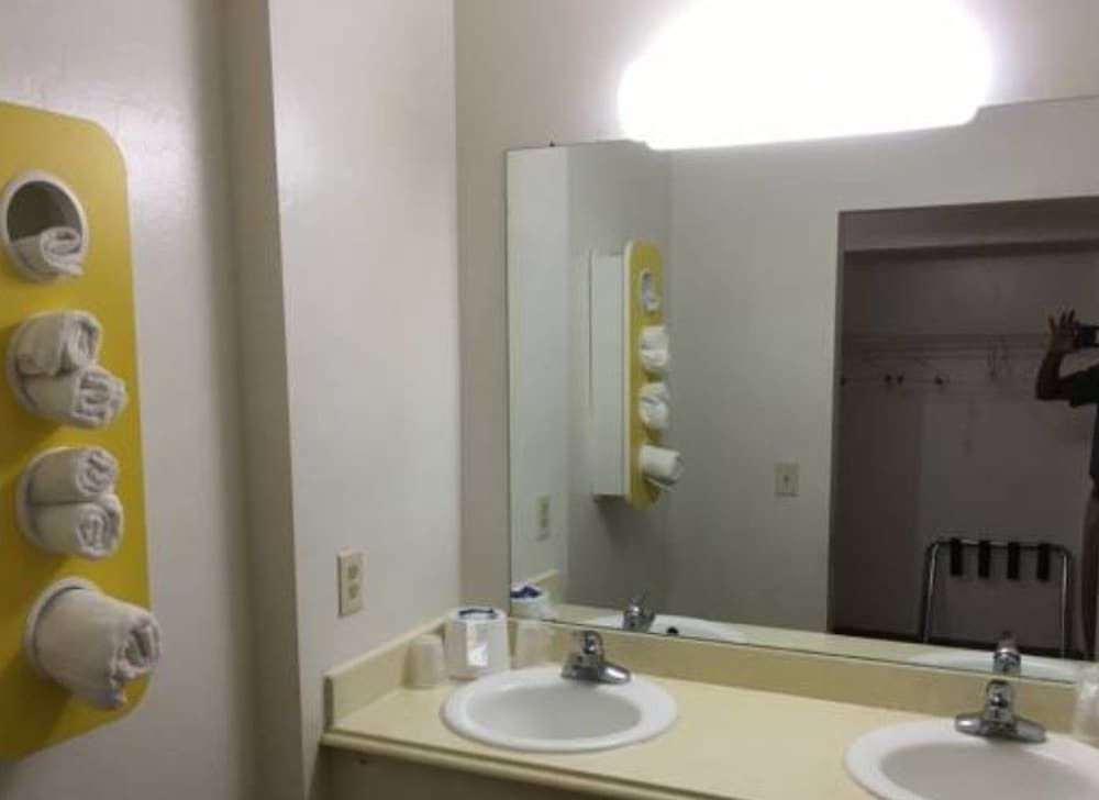 Motel6 Globe, AZ 44/45