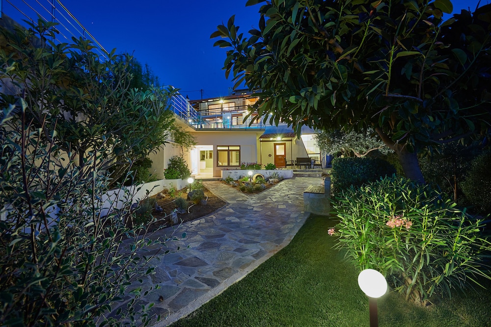 Keramos Villa And Apartments 42/45