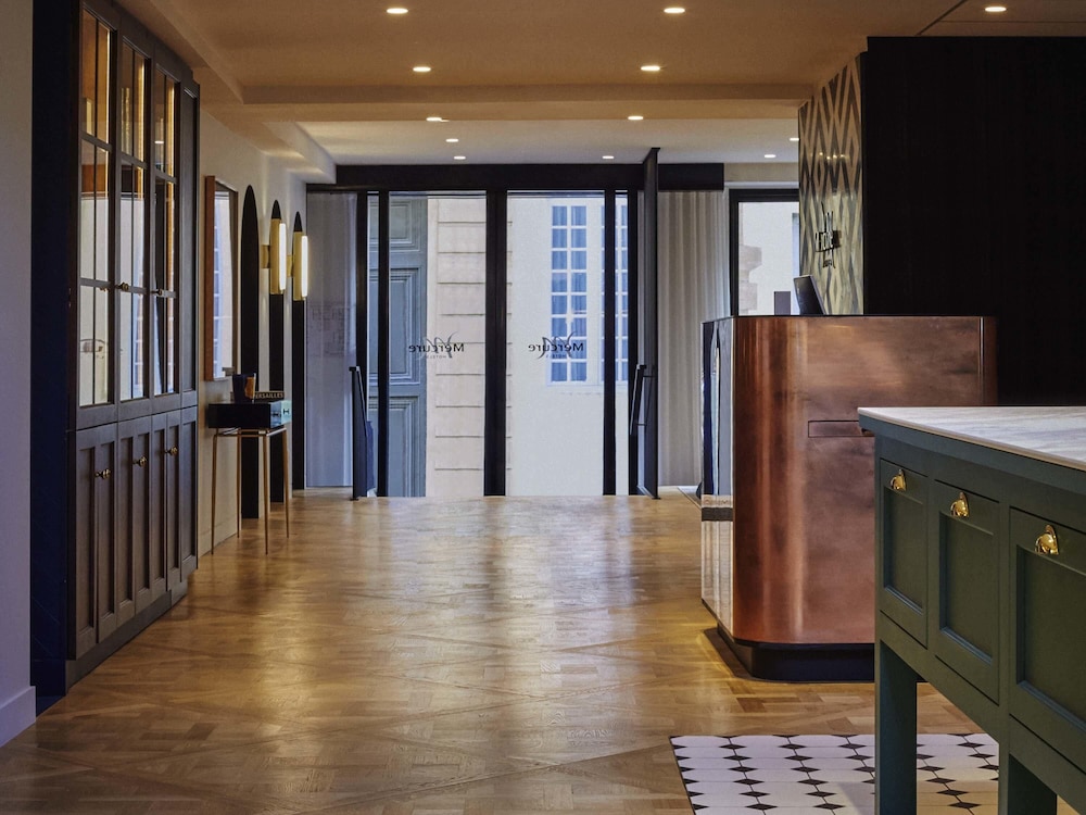 Mercure Versailles Chateau 7/63