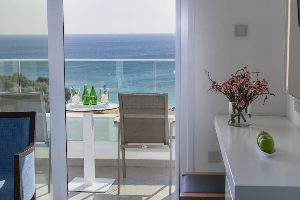 Melissi Beach Hotel 8/60