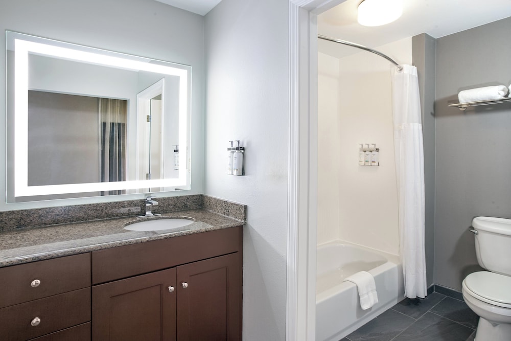 Suite, Single Bed, Kitchen, Staybridge Suites Williamsville Buffalo by IHG 3/4
