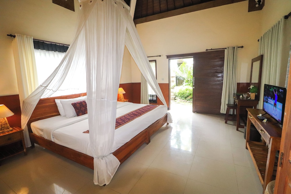 Villa, King Bed, Villa Jj And Spa Ubud 7/10