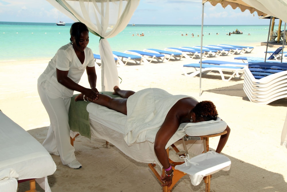 Negril Tree House Resort 34/69