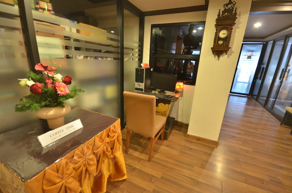 The Heritage Hotels Sathorn 19/24