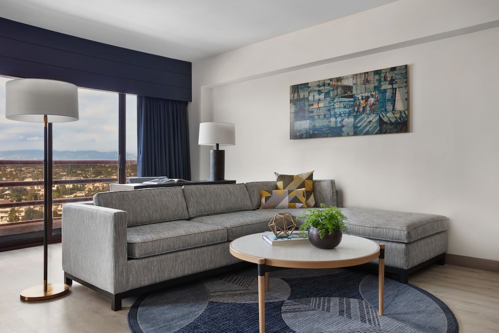 Marriott Marina Del Rey 30/48