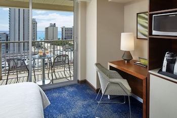Hilton Garden Inn Waikiki Beach 43/68