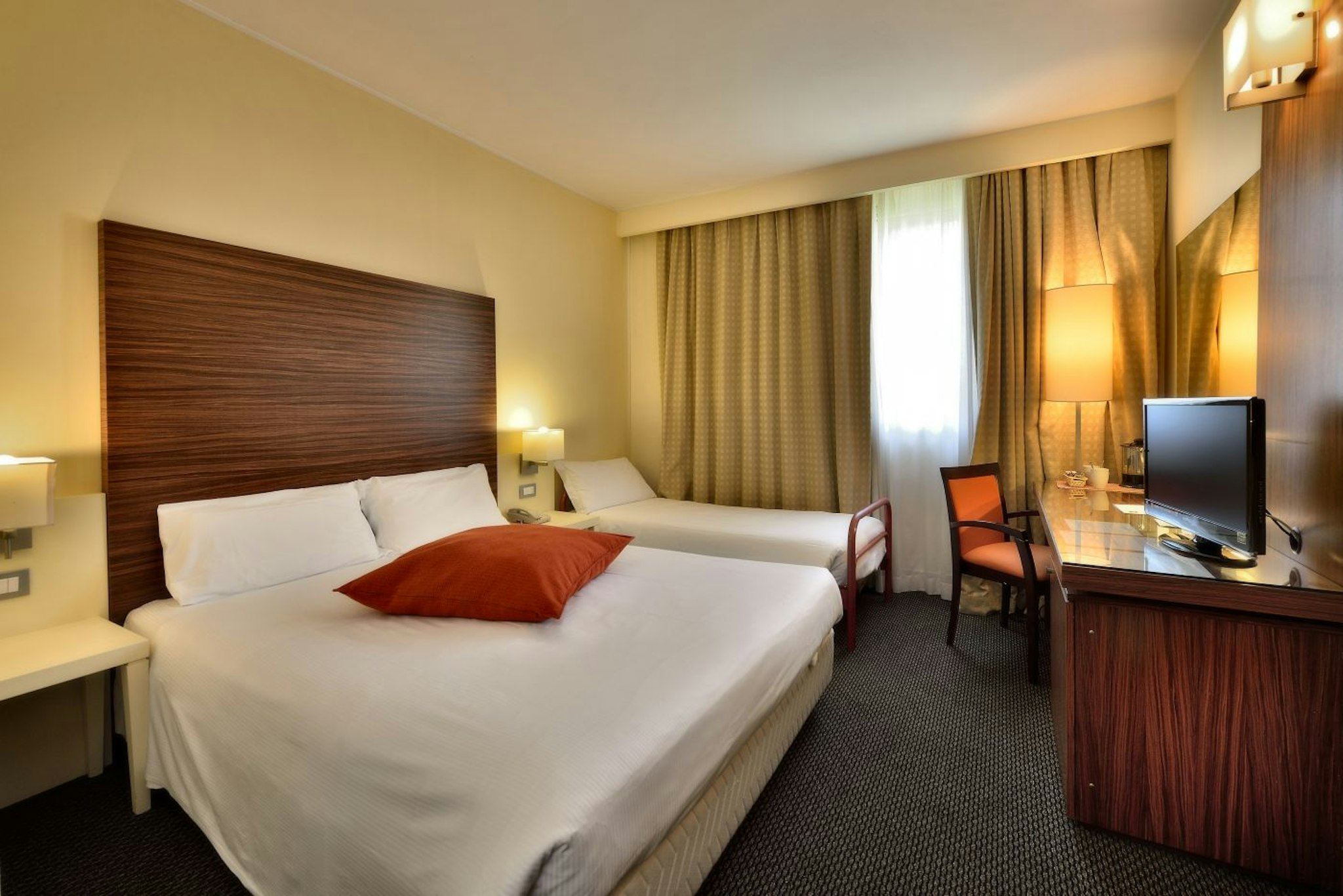 La Meridiana Bleisure Hotel 13/50
