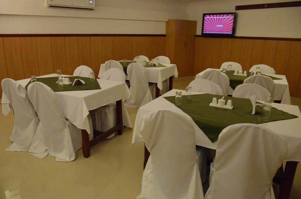 TRINITY SUITES 22/26