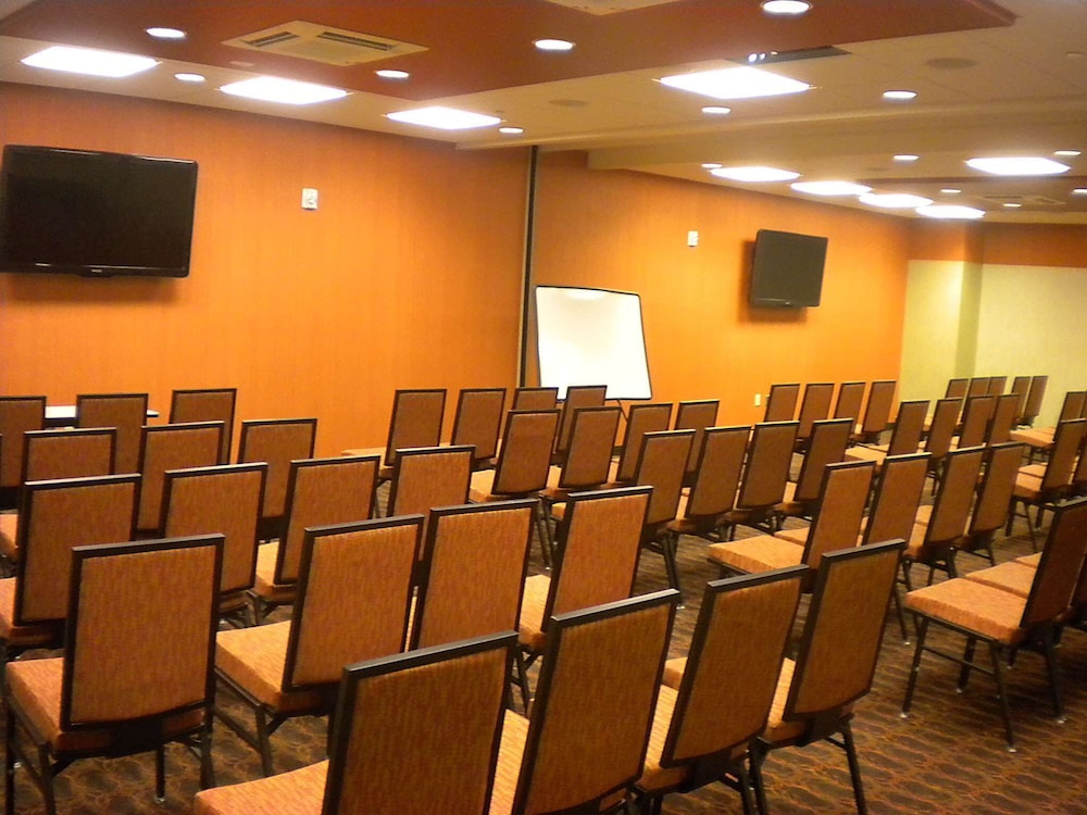 Hampton Inn And Suites Cincinnati Uptown University Area Oh 52/72