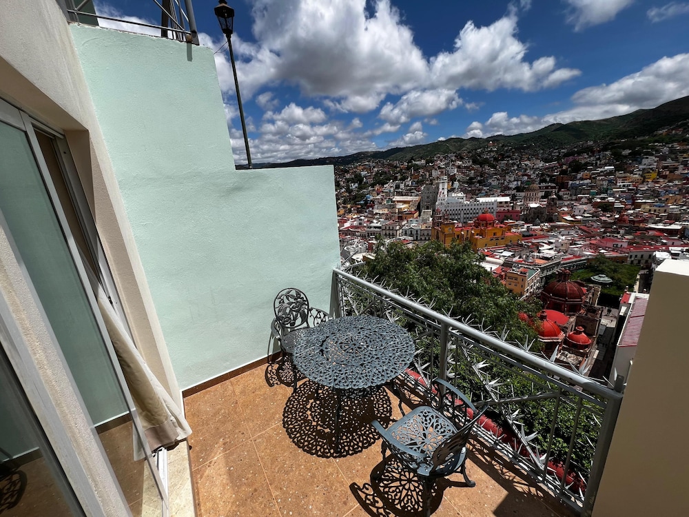 Balcon Del Cielo 36/53