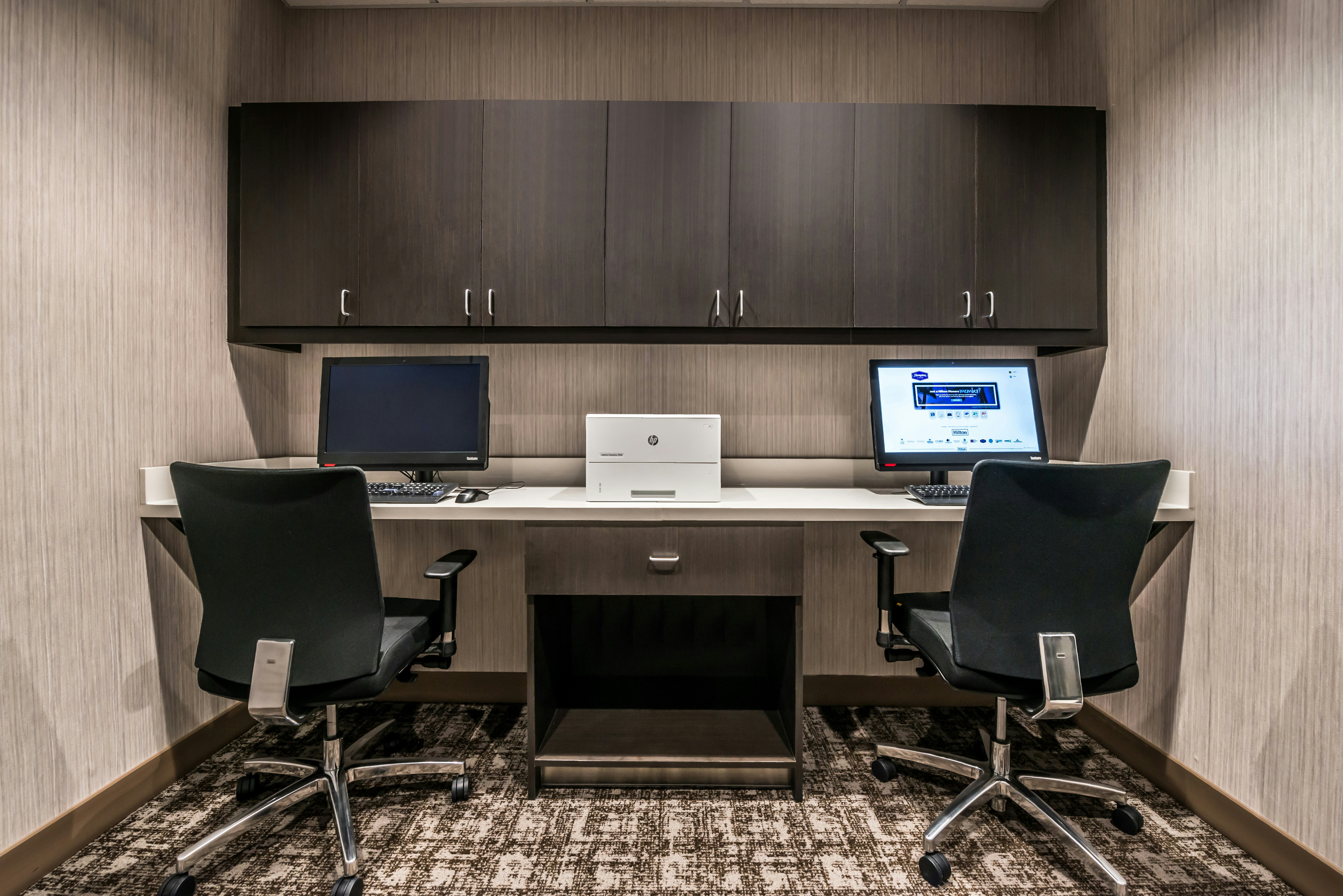 Hampton Inn & Suites Wixom 53/61