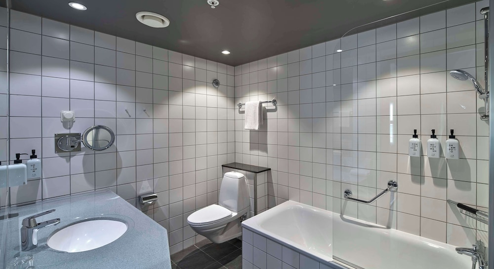 Scandic Molndal Gothenburg 56/59