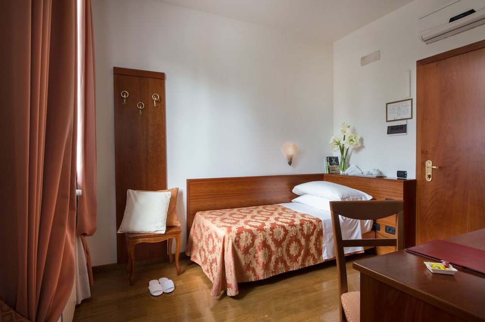 Hotel La Villetta 19/65