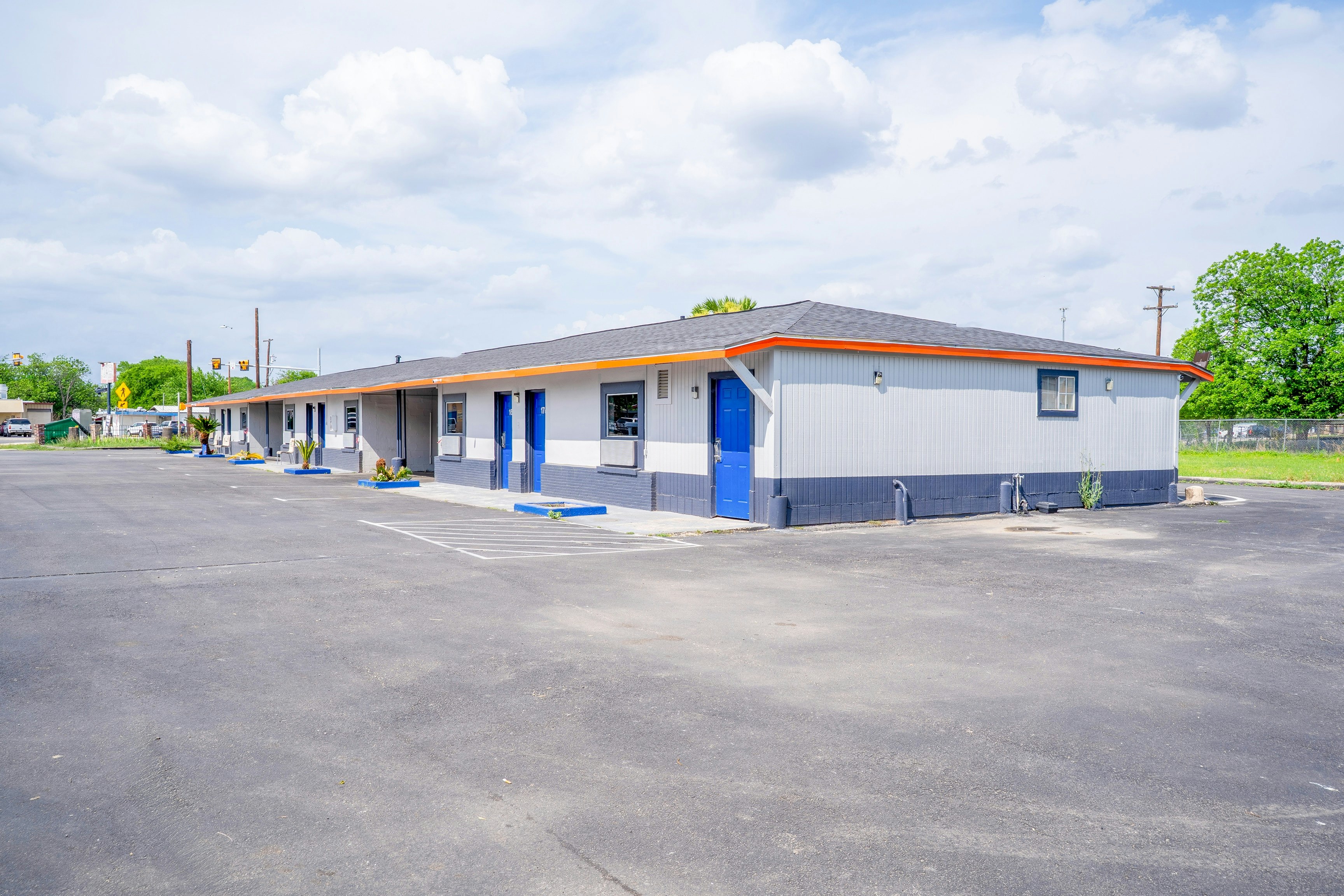 Alamo Oasis Inn and Suites By OYO San Antonio 42/53