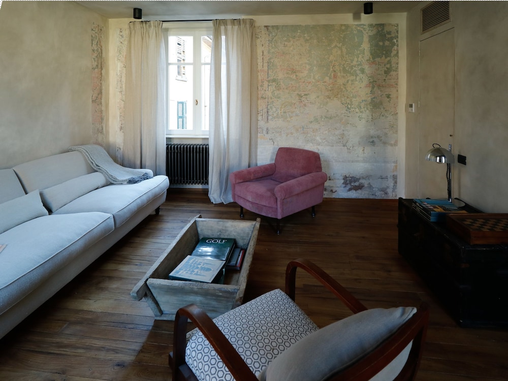 Palazzo Albricci Peregrini 29/50
