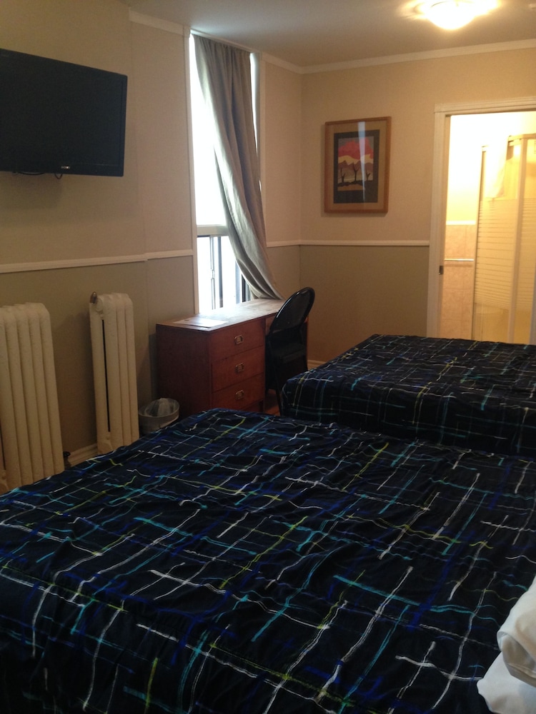 The Rex Hotel 17/71