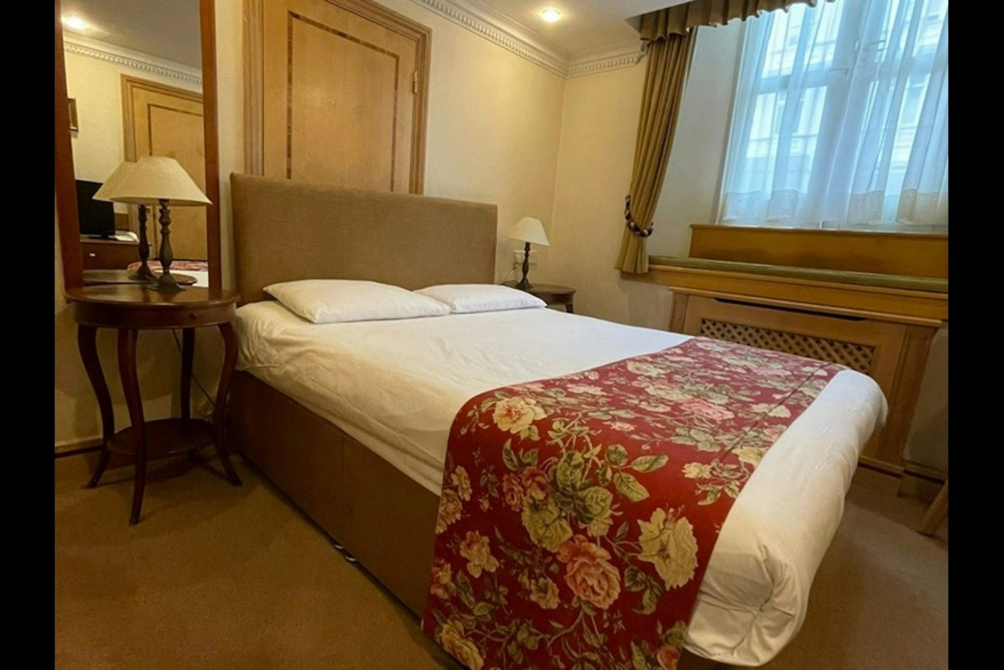 Troy Hotel 19/45