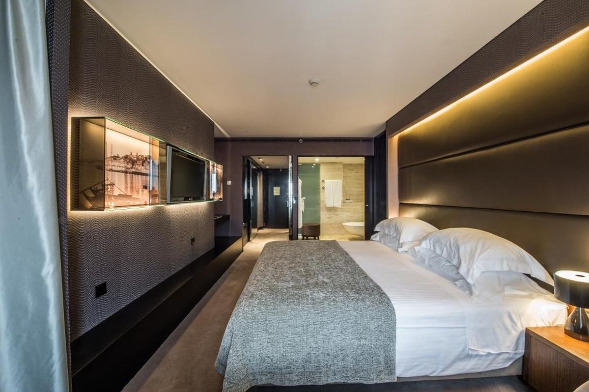 Porto Palacio Hotel By The Editory 25/79