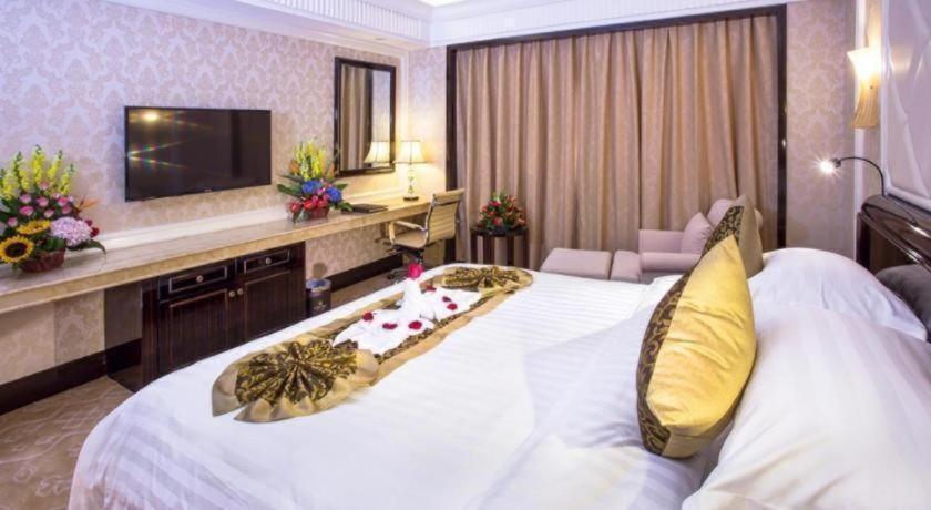Sun City Hotel 20/50