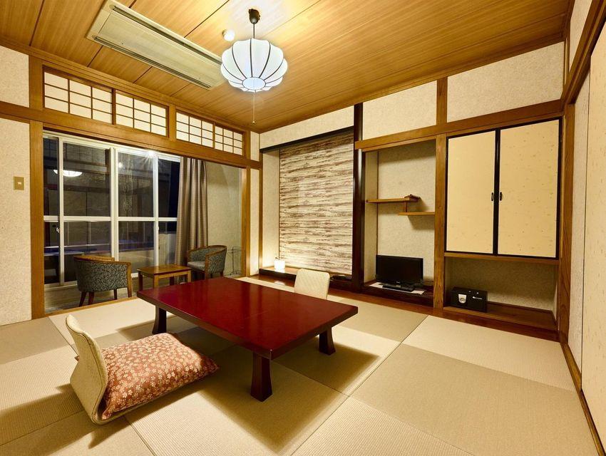 Japanese, Central, River View, East Wing