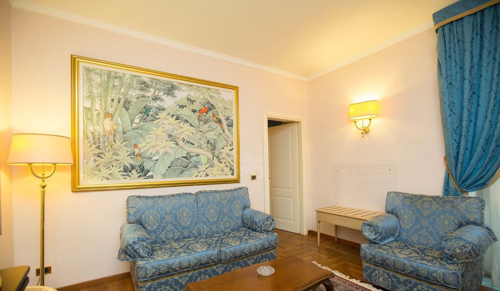 Grand Hotel Villa Politi 39/59