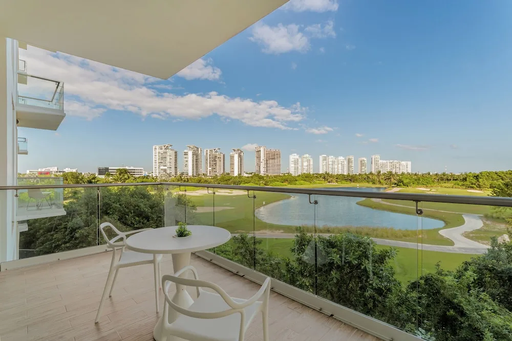 Amaan Vacation Suites 41/50