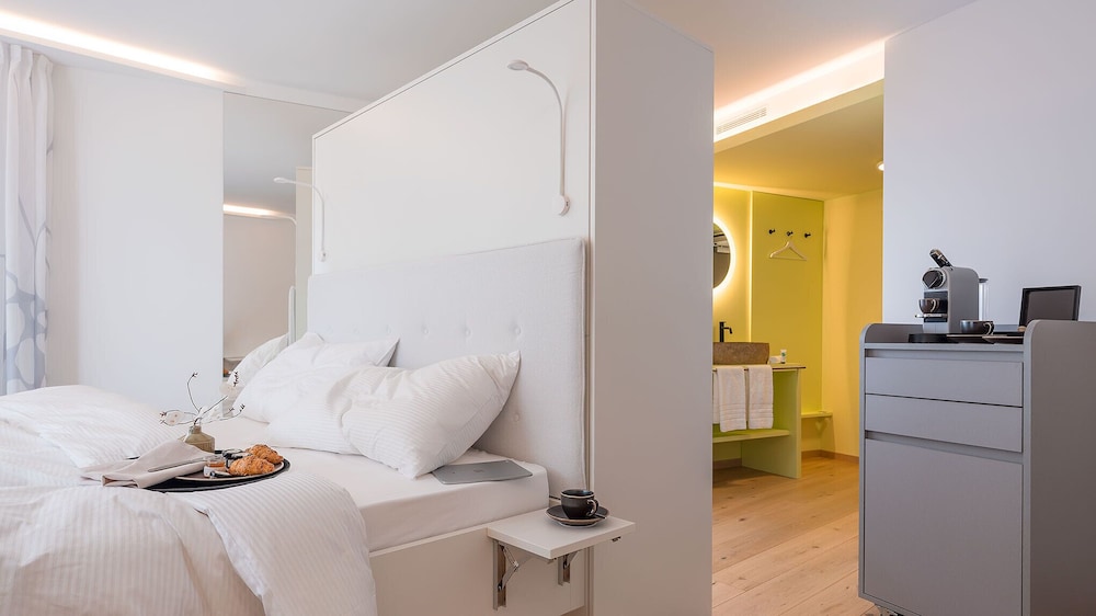 Neuro Campus Hotel im Das Morgen 14/46