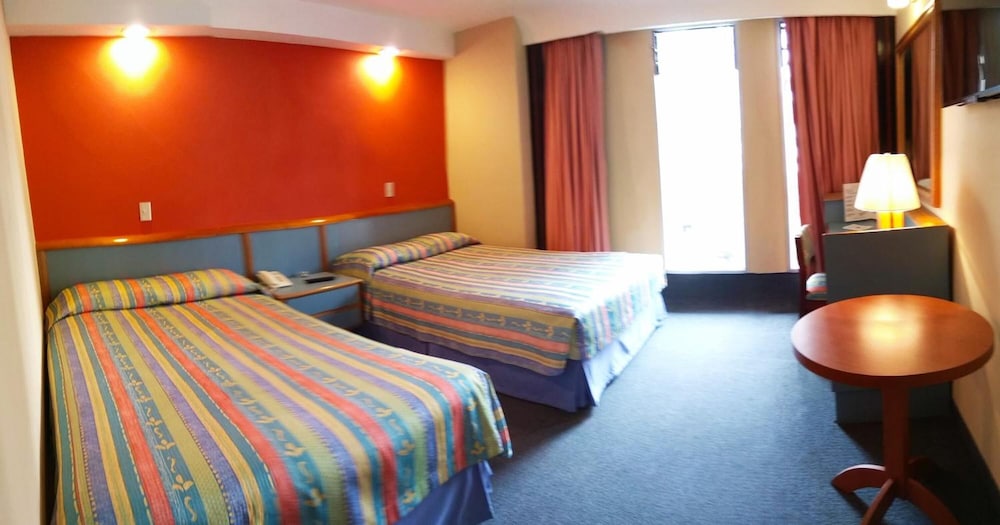Segovia Regency Hotel 15/46