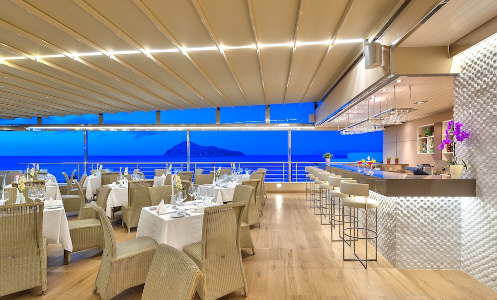 Porto Platanias Beach Resort & Spa 37/50