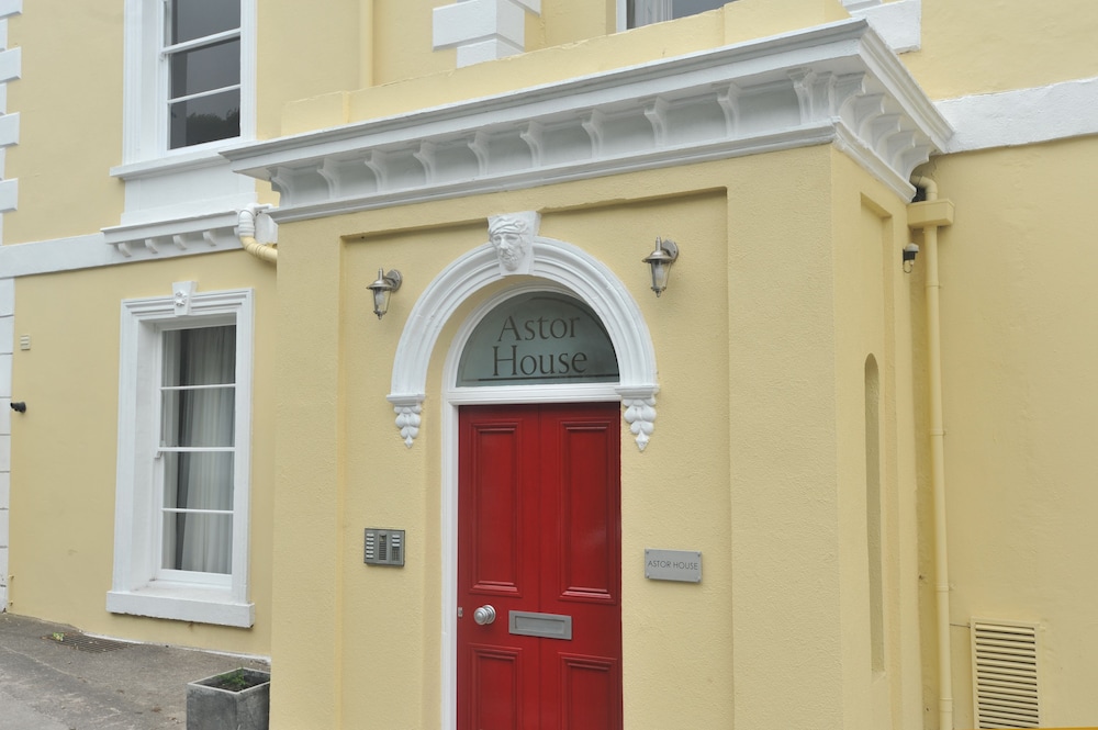 Astor House 1/50