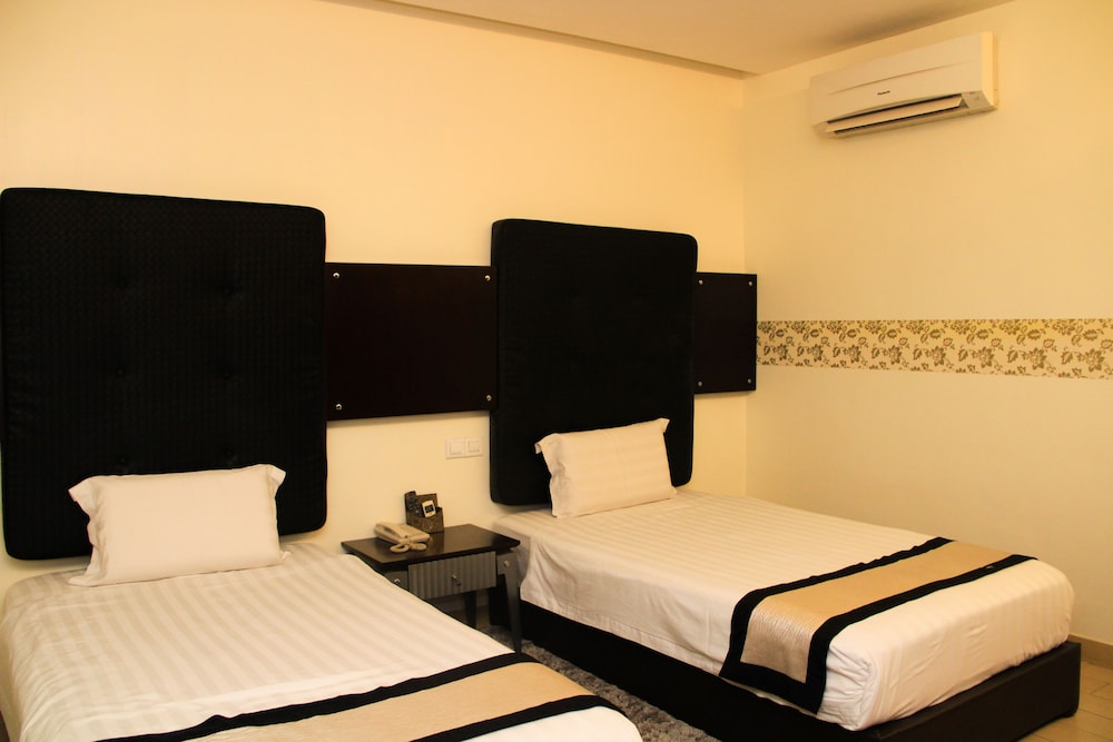 Shervinton Executive Boutique Hotel 11/60