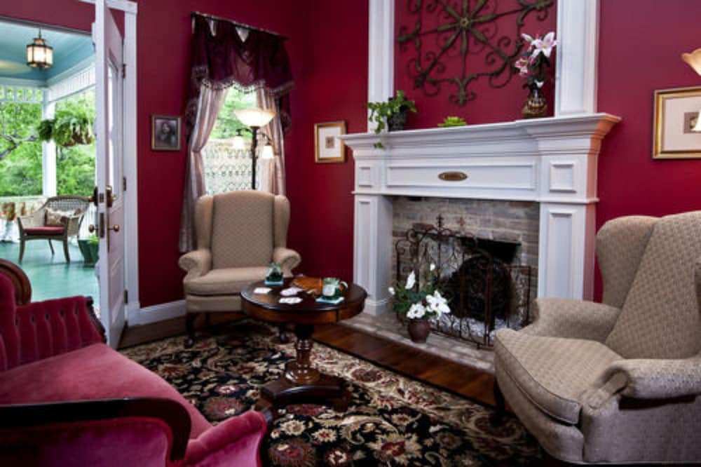 White Oak Manor Bed Breakfast 25/44