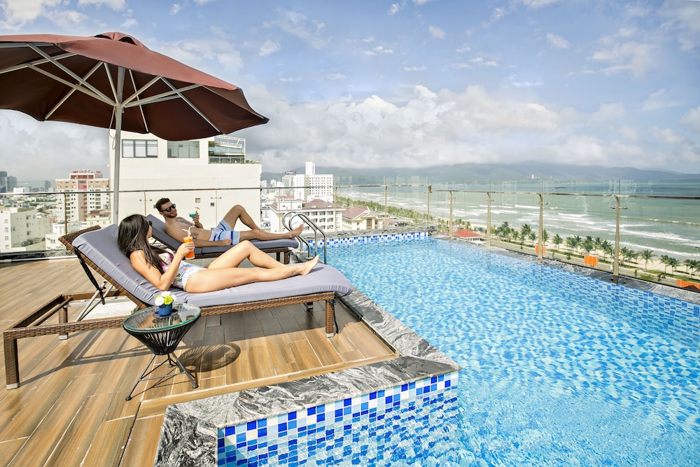 Halina Hotel & Apartment 42/48
