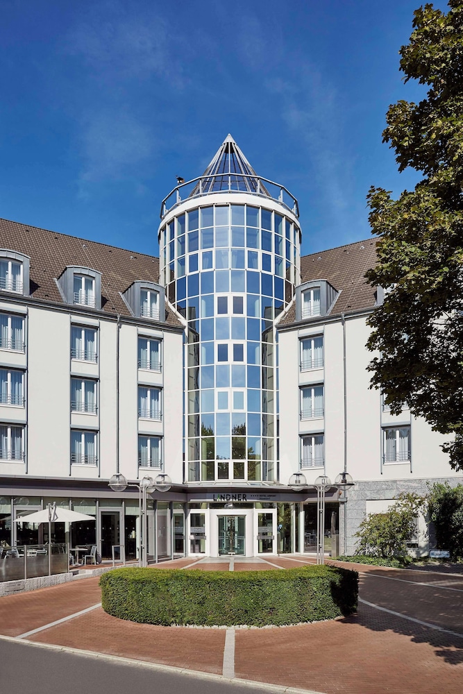 Lindner Hotel Dusseldorf Airport, part of JdV by Hyatt 2/75