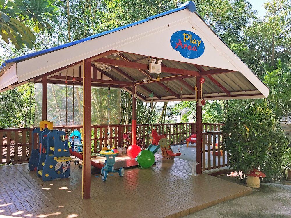 Koh Mak Buri Hut Natural Resort 62/74