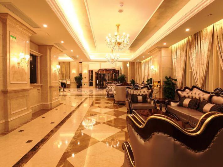 Vienna International Hotel Shanghai Songjiang Development Zone Sports Center Metro Station 12/17