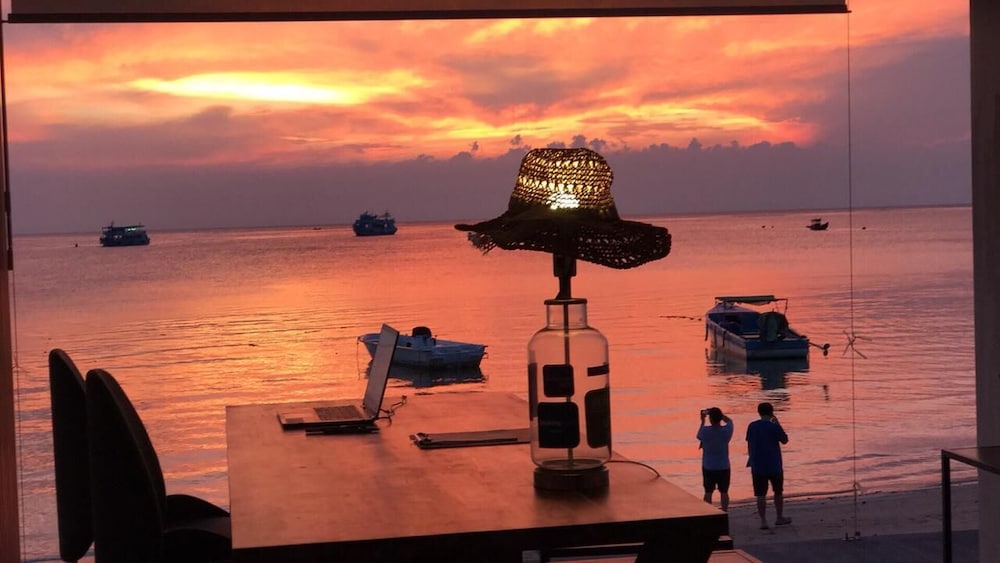 Blue Tao Beach Hotel 37/59