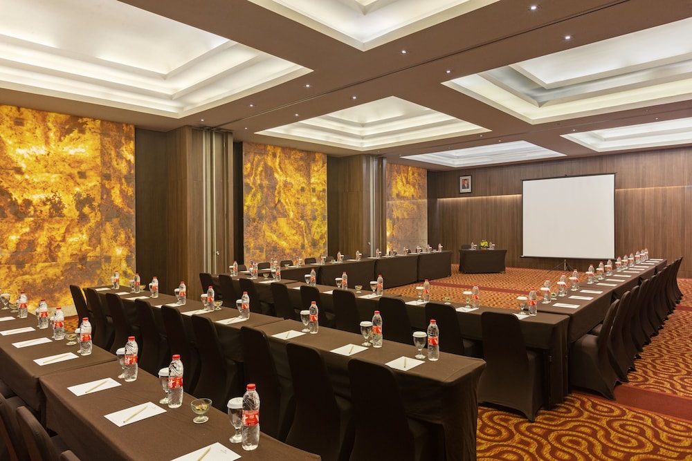 Hotel Santika Bandung 45/51