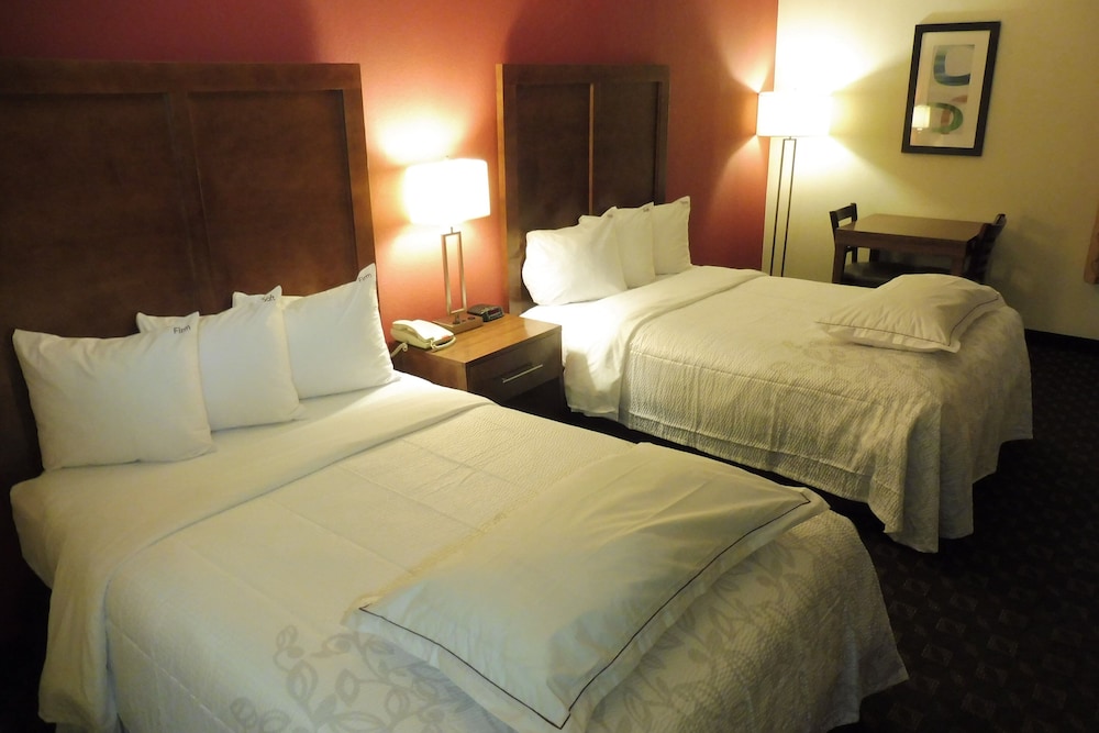Quality Inn Easton, PA 8/23