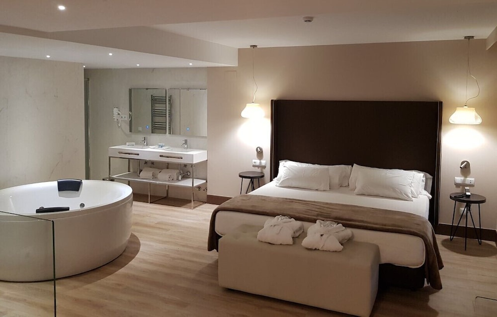Maria Cristina Hotel 33/72
