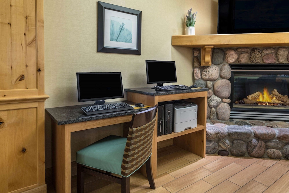 La Quinta Inn and Suites by Wyndham Idaho Falls/Ammon 43/54