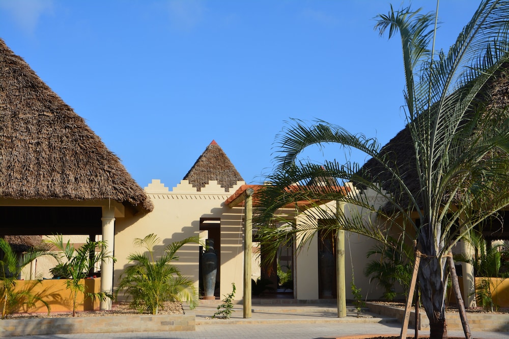 Neptune Paradise Beach Resort & Spa in DIANI BEACH