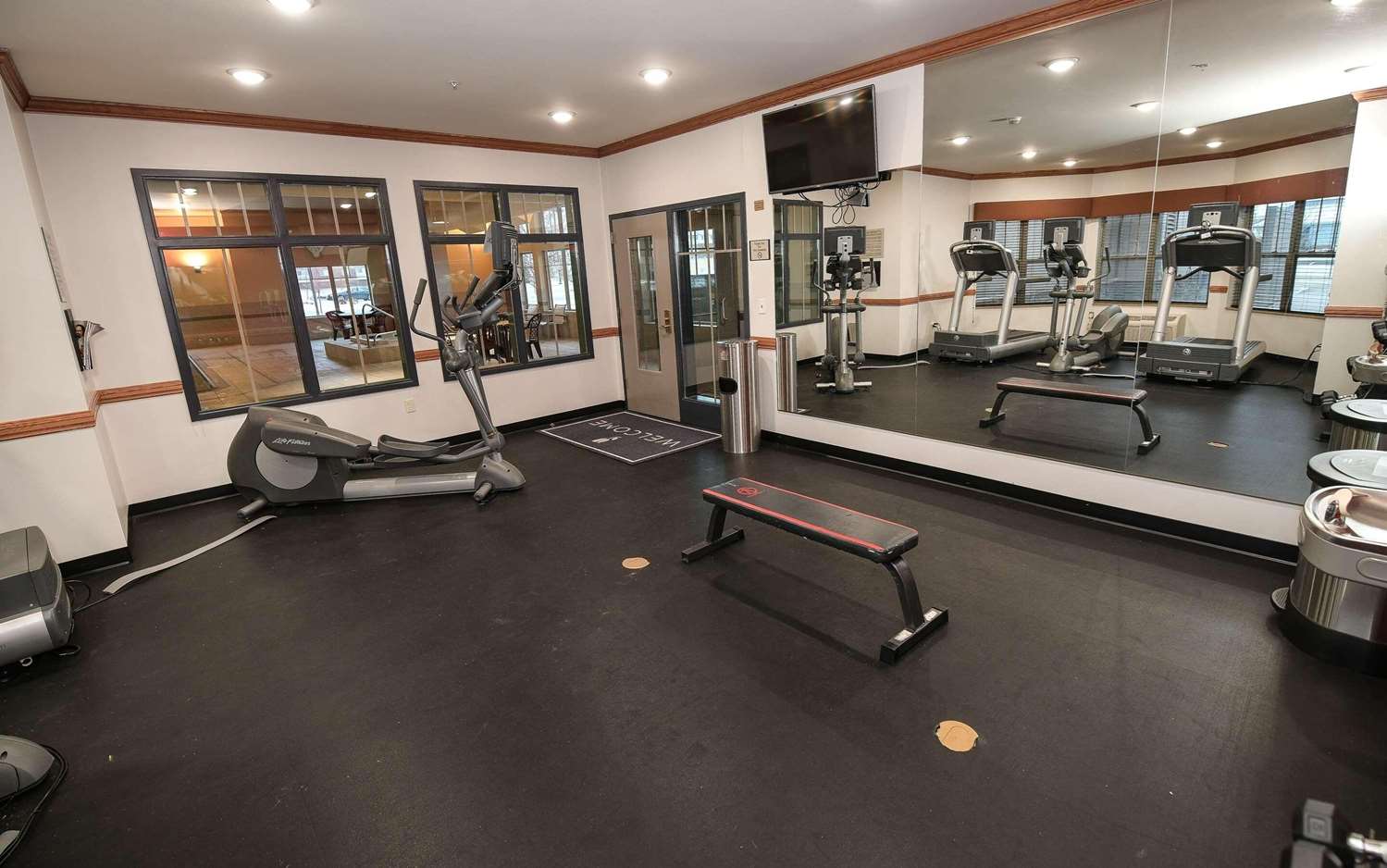 Country Inn and Suites by Radisson, Grand Forks, ND 10/15